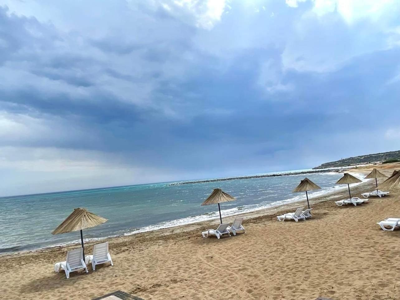 Relaxing Penthouse Suites By The Sea Vokolidha Bagian luar foto