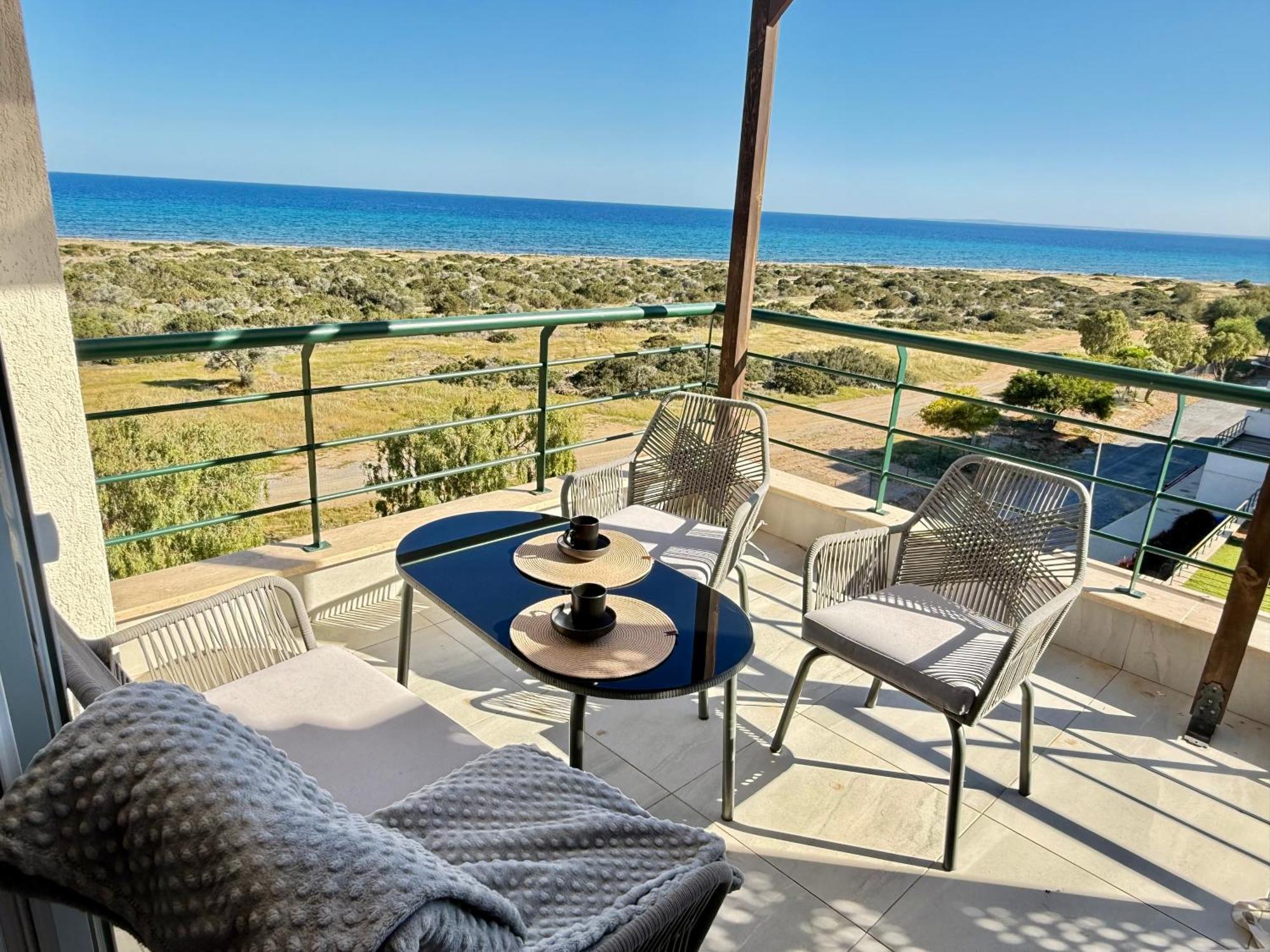 Relaxing Penthouse Suites By The Sea Vokolidha Bagian luar foto