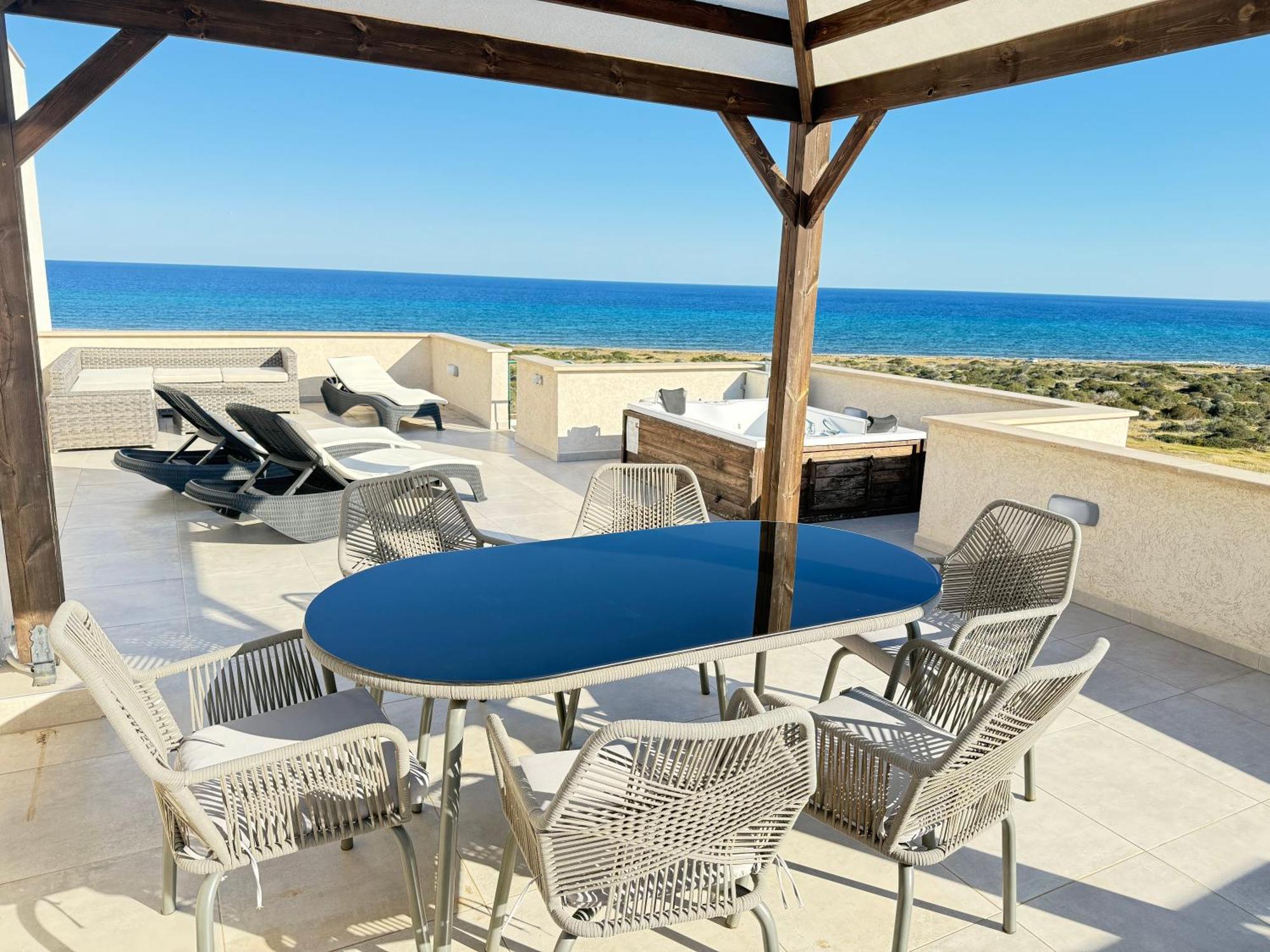 Relaxing Penthouse Suites By The Sea Vokolidha Bagian luar foto